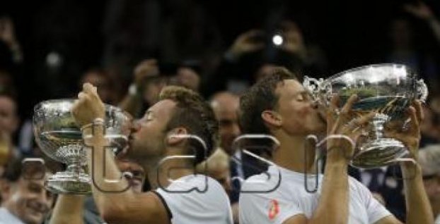 Tenis-Wimbledon: Pospisil so Sockom víťazmi mužskej štvorhry