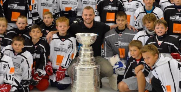 Gáborík priniesol Stanley Cup do Trenčína: Oslavy si užijem!