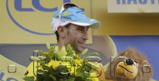 TdF: Nibali po 10. etape opäť v žltom, Velits 37., Sagan 93.