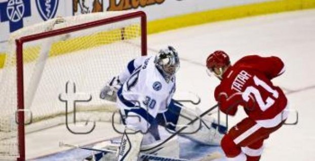 NHL: Hossa prispel asistenciou k výhre Chicaga, Tatar nedal nájazd - sumáre (2)