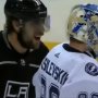 VIDEO: Kopitar vtipne okomentoval Vasilevskeho famózny výkon proti Kings. Pozrite sa, čo mu povedal po zápase