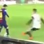 VIDEO: Messi si pri autovej čiare vychutnal súpera. Nasadil mu parádne jasličky