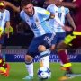 VIDEO: Messi sa v strede ihriska parádnym spôsobom zbavil dvoch brániacich hráčov